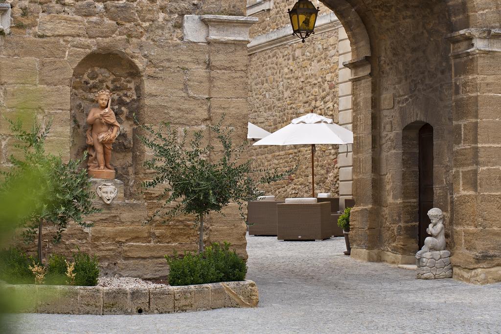 Chateau De Rochegude Luaran gambar